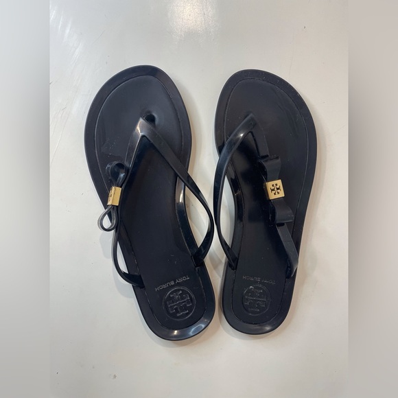 Tory Burch Shoes - Tory Burch Women’s Jelly Black Minimalist Flip Flops Sandals Size 5.5/6